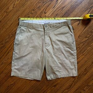 RVCA Men’s Khaki Shorts Size 34